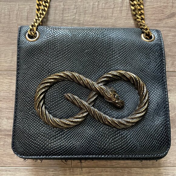 ASOS Design dragon infinity purse, gold chain adjustable strap, magnetic closure - Picture 2 of 4